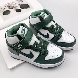 Nike SB Dunk Low Low-Top Sneakers In White And Green